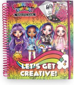Rainbow Surprise Super Style Album- Met Viltstiften - Krijtjes - Gum - Potlood - Puntenslijper - Sjablonen - Stickers