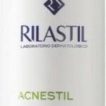Reinigende Mousse Rilastil Acnestil (150 ml)
